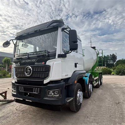 SHACMAN M3000S steypublöndunarbíll